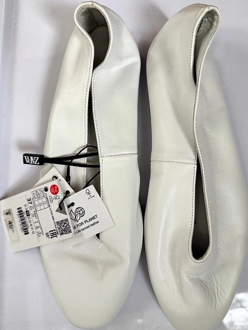 Brand New with tags ZARA Split Leather Ballet Flat Shoe White EU 37